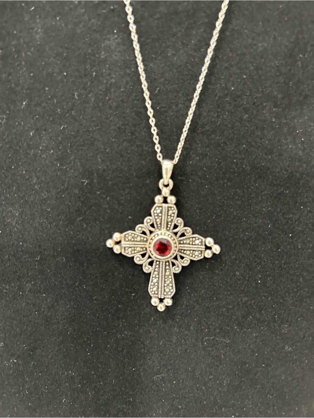 Beautiful Vintage Marcasite & Garnet Cross 925 Sterling Silver Necklace Stamped